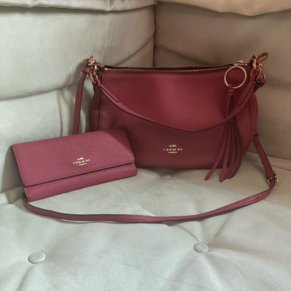 Coach purse and wallet